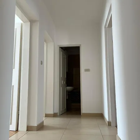 Ana Apartman *