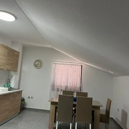 Ana Apartman Sukosan